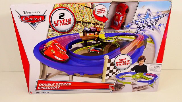 Cars 2 Double Decker Speedway Stunt Racers Lightning McQueen Chick Hicks Mater Disney Race Track