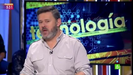 El holograma de Cristina Pedroche que frena los chistes malos de la zapeadora