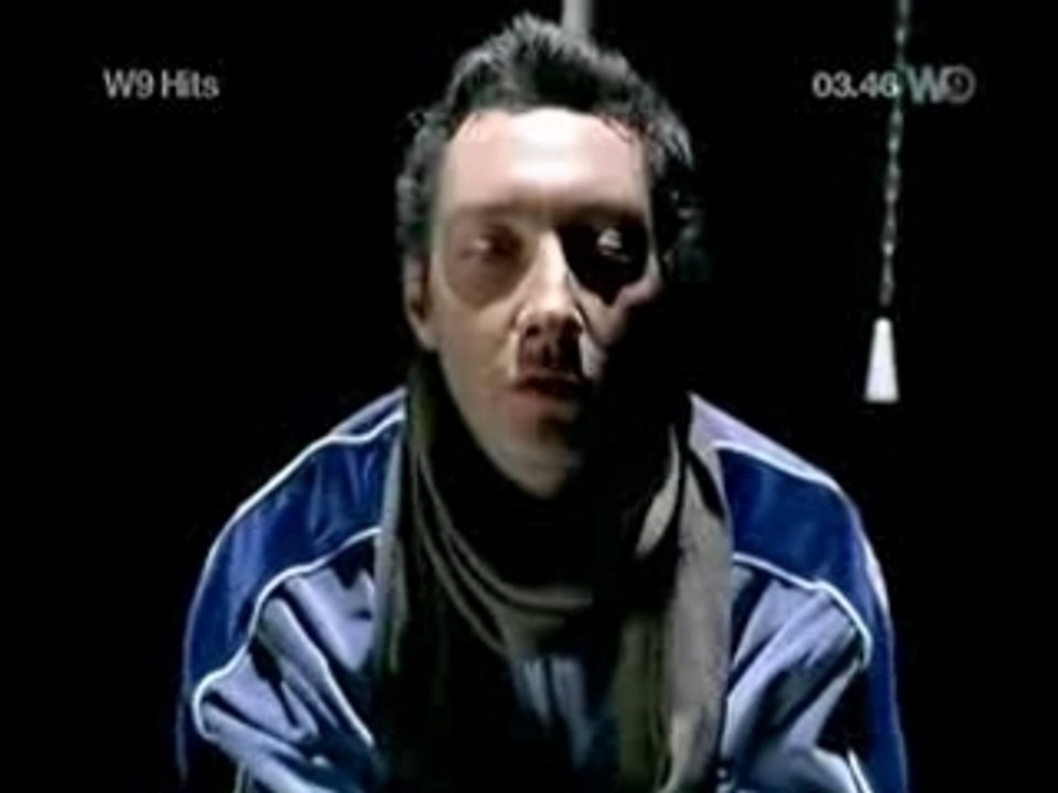 fatal bazooka - fous ta cagoule