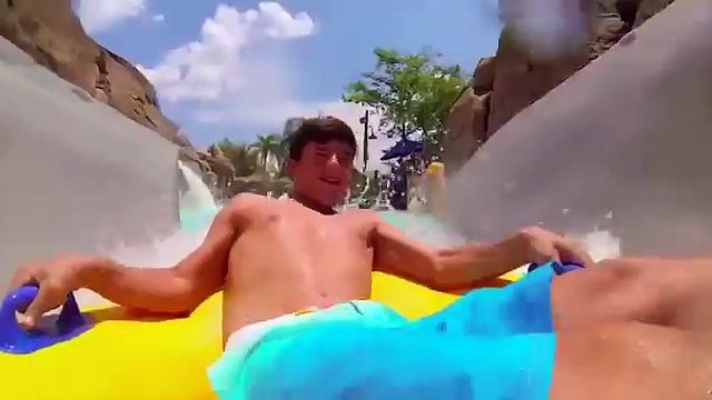 1m超えの波が押し寄せる！（ウォルト・ディズニー・ワールド）