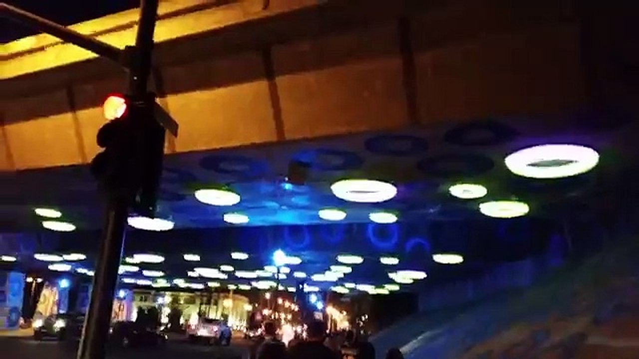 Interesting Street Lights (Funny Videos 720p)