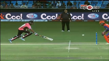 Taufeeq Umar Ambushes with Saqlain Mushtaq and Gets Run Out