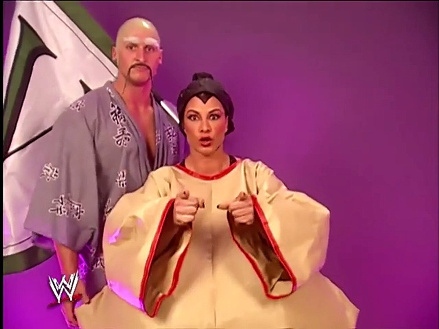 WWE Cyber Sunday 2007 Divas Halloween Costume Contest - video Dailymotion
