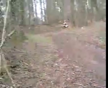 Regis fait de la motocross