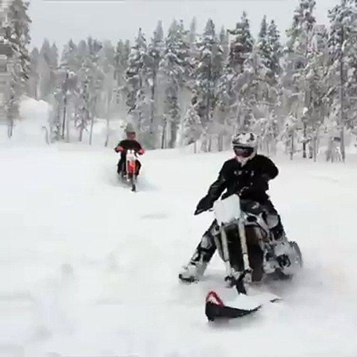 Gsx 1000 Modifier en snowbike