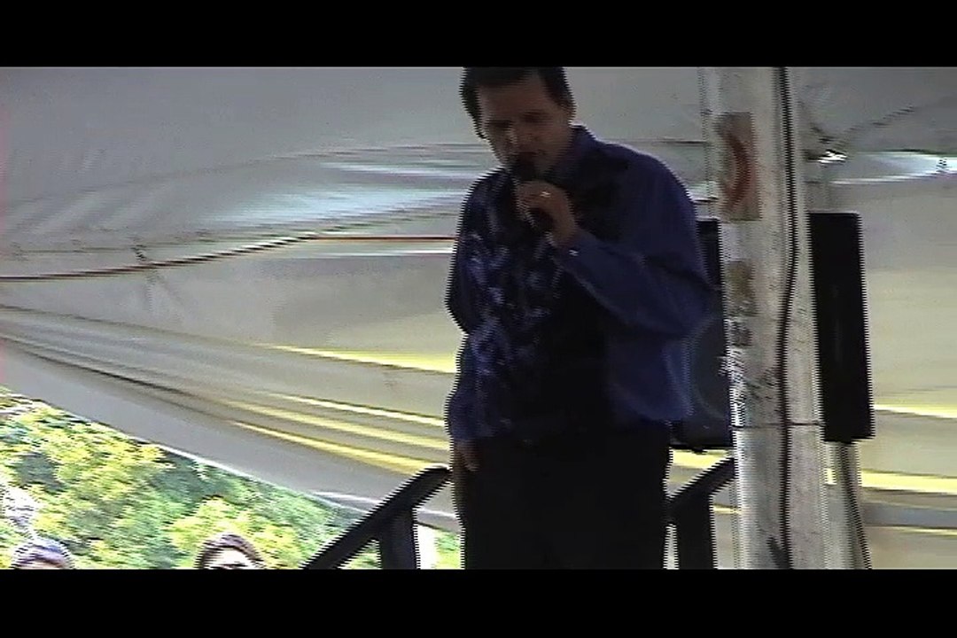 Bruce Wilburn sings 'My Way' Elvis Week 2004