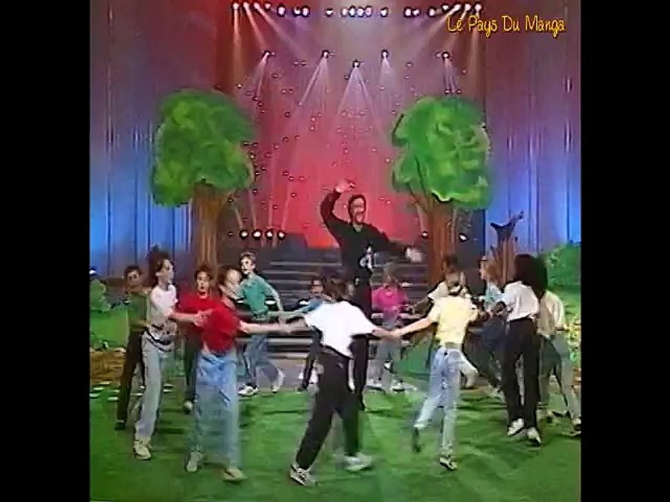 15-Mega hit enfant 25 chansons - La danse des petits cochons clip live - LPDM