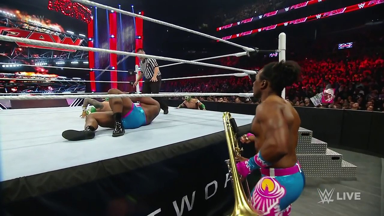Sin Cara vs. Big E: Raw, December 28, 2015