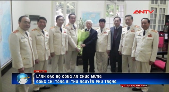 Đảng ủy Công an Trung ương chúc mừng Tổng Bí thư Nguyễn Phú Trọng tái đắc cử