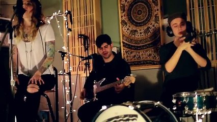 Shawn Mendes - Stitches (Cover by Colleen Carrigan)