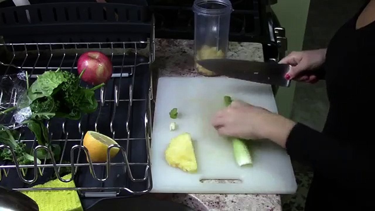 Daily Green Smoothie to Help Lower Cholesterol