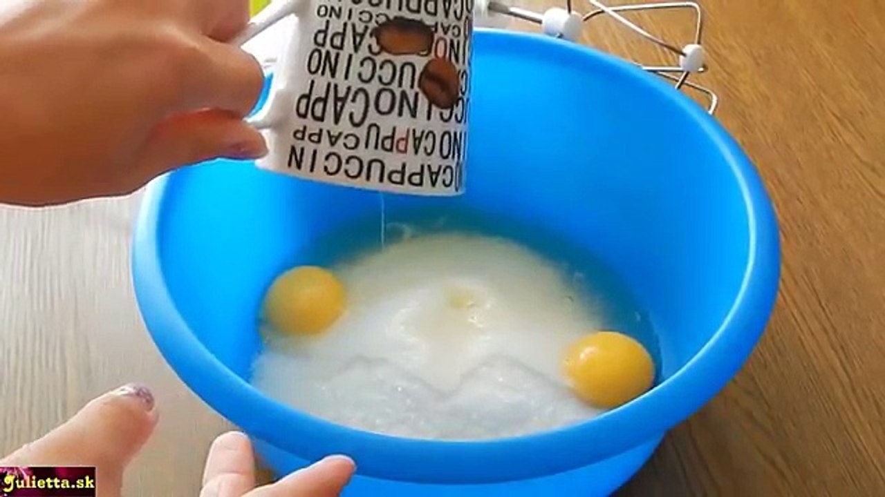 Пирог “Манник“ в мультиварке