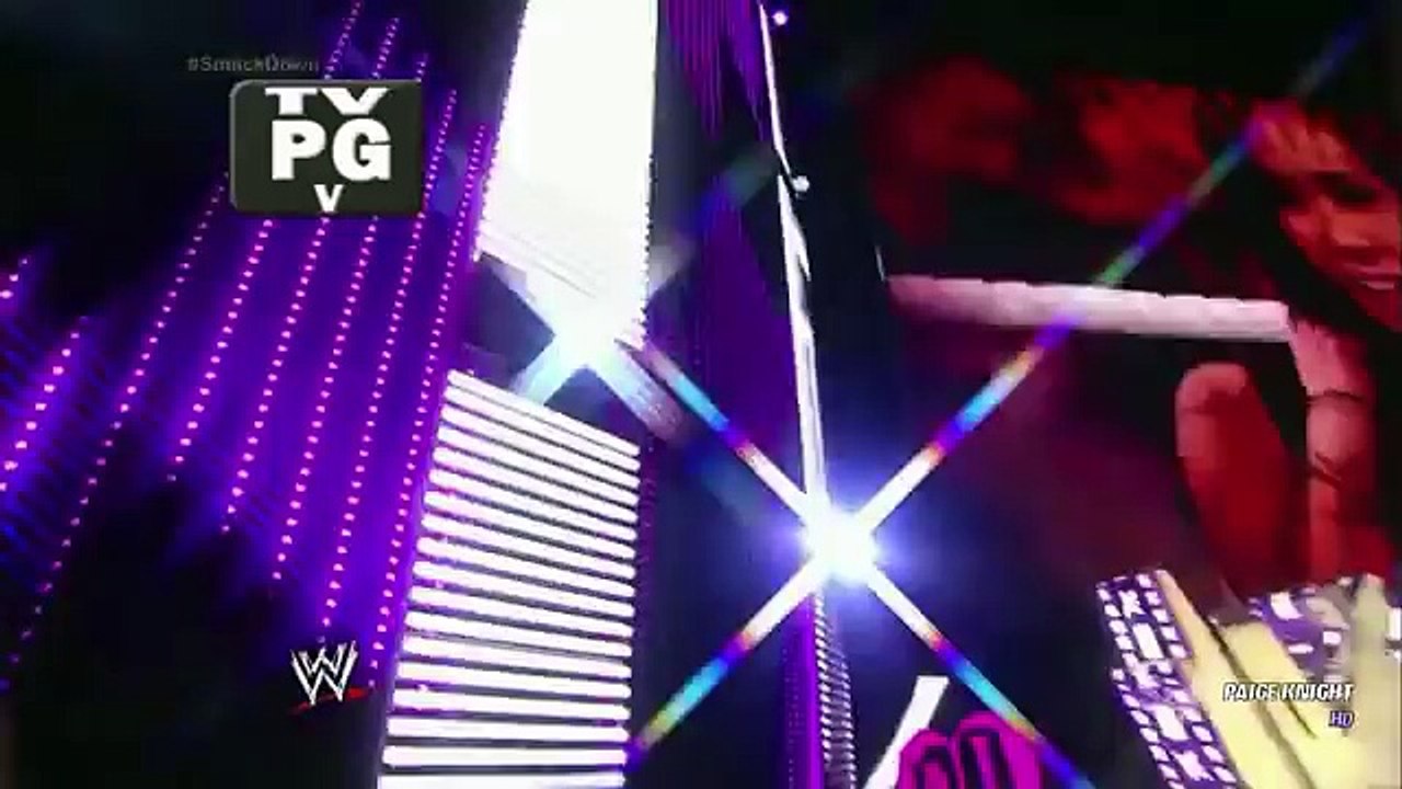 WWE SmackDown! 08.01.14 AJ Lee vs. Rosa Mendes (720p)