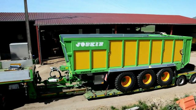 Livraison de la Nouvelle benne JOSKIN DRAKKAR 8600 37T180 | Loagri JDmoitrackHD