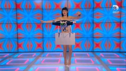 TPMP : Erika Moulet danse entièrement nue pour Bertrand Chameroy