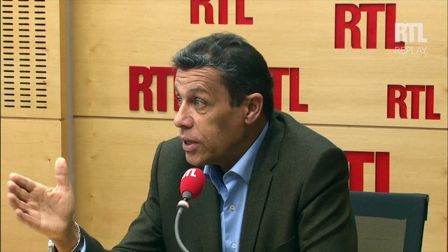 Je veux un ministre de l'Agriculture à plein temps , dit Xavier Beulin