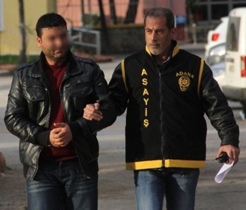 Eşine Zorla Fuhuş Yaptıran Koca Yakalandı