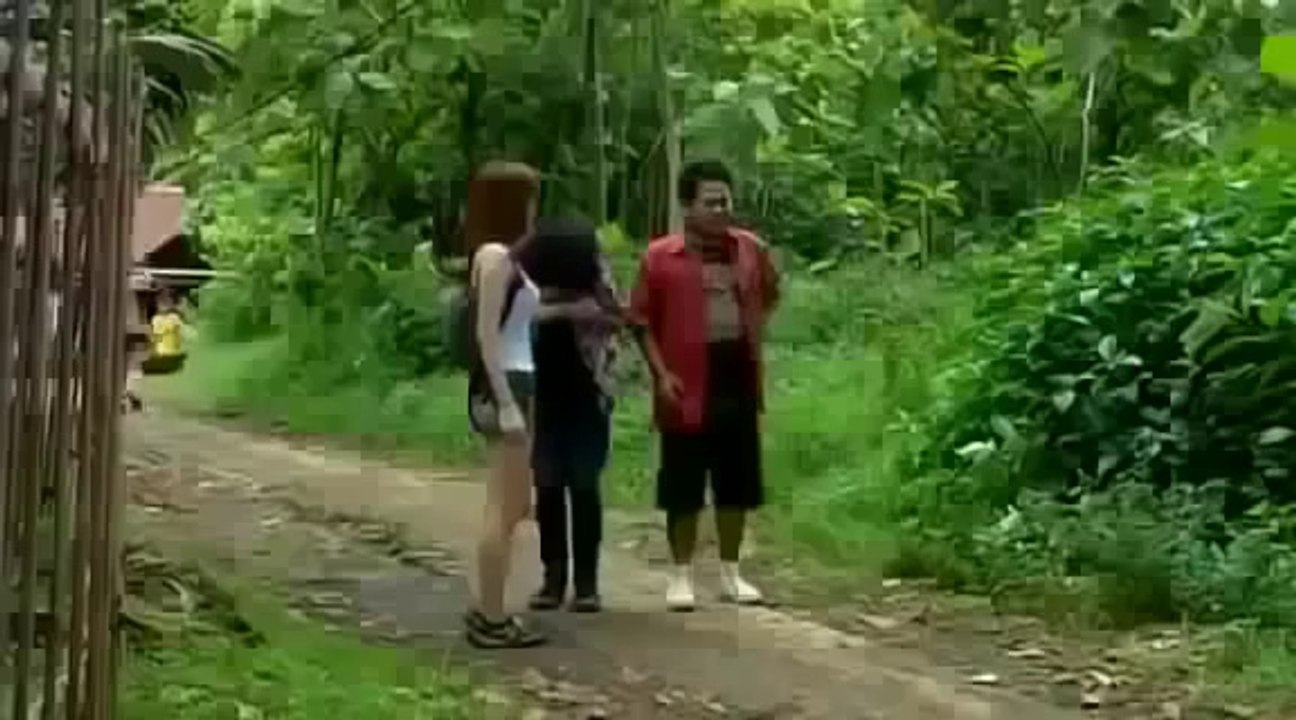 NEW INDONESIAN HORROR MOVIE - FILM INDONESIA HOROR TERBARU BIOSKOP 2013 / 2014