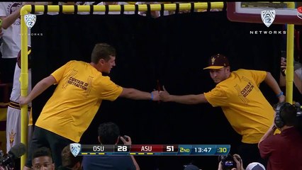 Michael Phelps se trémousse en maillot de bain pour déconcentrer le tireur de lancer franc