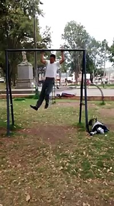 The Young Bar Brothers ( Air Walking )
