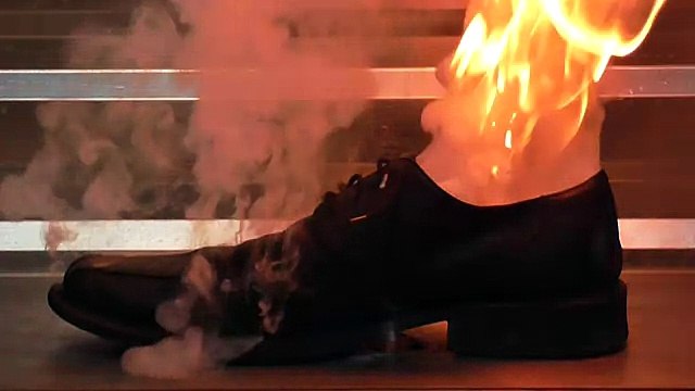 Узнай что будет если в туфли залить алюминий