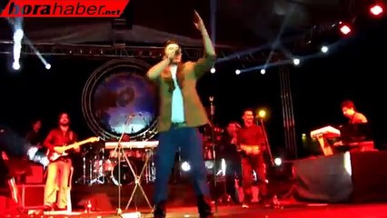 Mustafa Ceceli  Canlı Performans Niğde