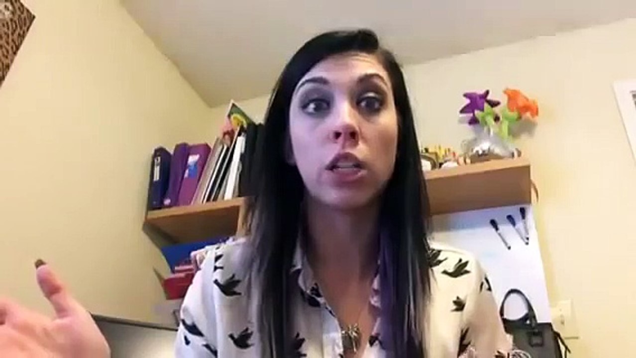 Natural Healing Book review  - The best natural healing book is  Everyday Roots Book!