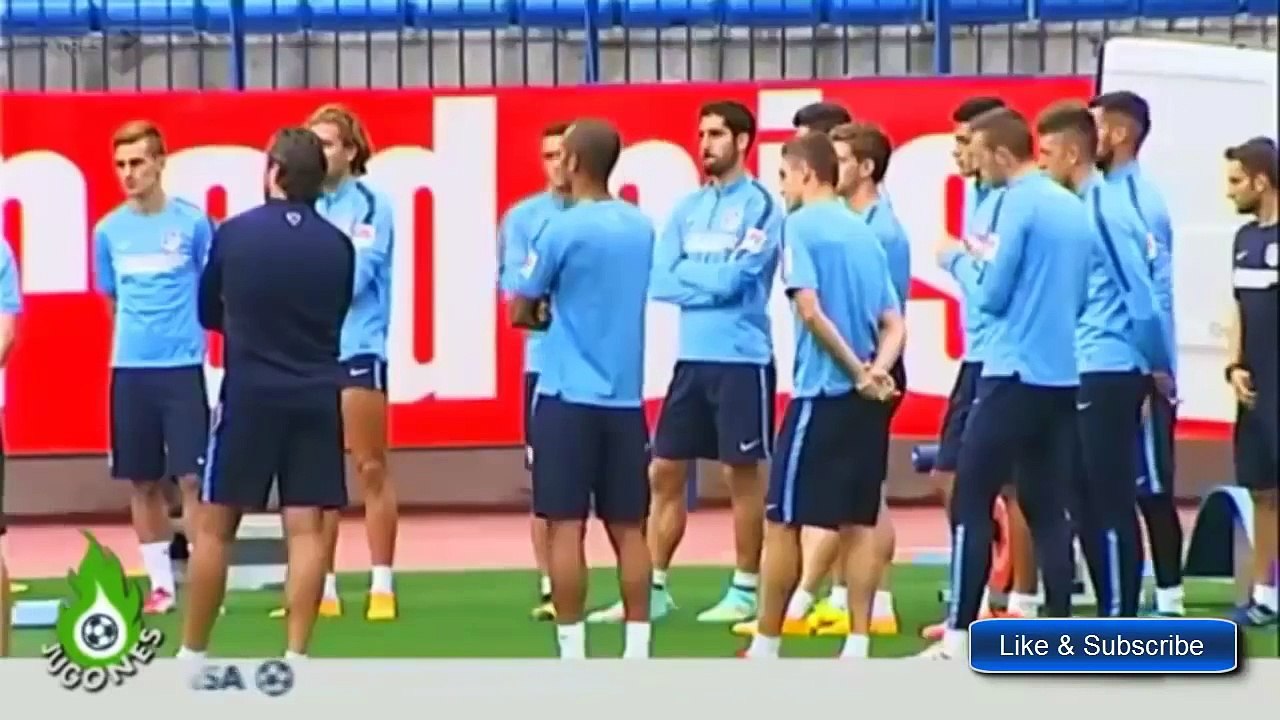 Diego Simeone his son is a Cristiano Ronaldo fan. Imitates his free kick technique
