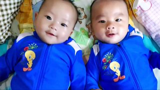 4.5 Month Twin Babies Can Dive To 9ft Pool - Video Dailymotion