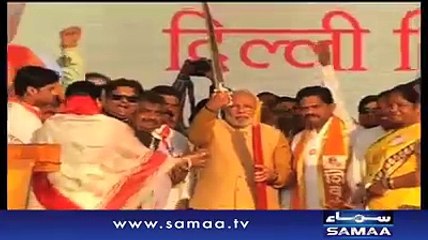 Modi‬ ki galay lagnay ki adat mazak ban kay reh gae - Modi hugging leaders