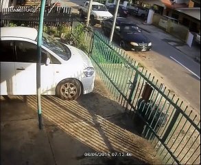 Earthquake - Sabah CCTV Camera View 2 (23 second) 5th June 2015  Historical Earthquakes