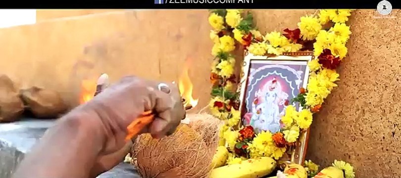 latest bollywood songs 2015 Jal Rahin Hain - Baahubali - The Beginning Maahishmati Anthem Kailash Kher-48