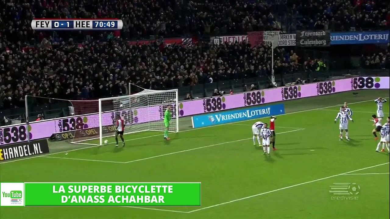 Zap Foot du 29 janvier: l'écart de conduite de CR7, la superbe bicyclette d'Achahbar, le fan du Real qui ne voulait pas voir Messi etc.