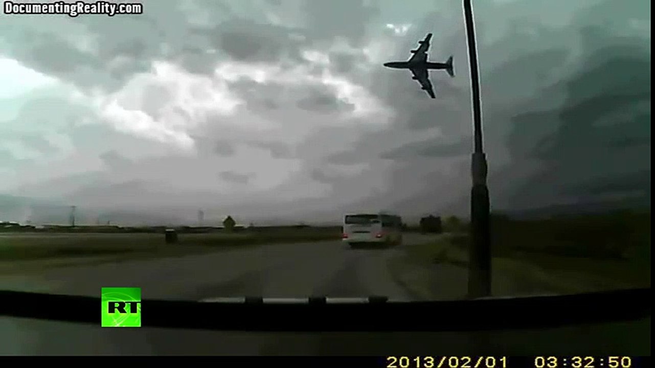 Dramatic footage: Cargo Boeing 747 crashes at Bagram Airfield Big Planes