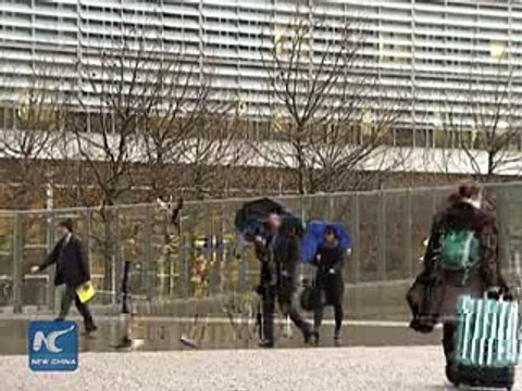 EU warns Greece over border controls 2016