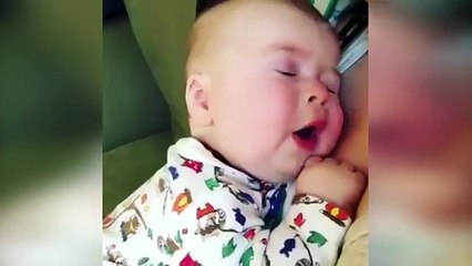 Adorable moment 4-month-old baby boy says _oh no_ after sneezing