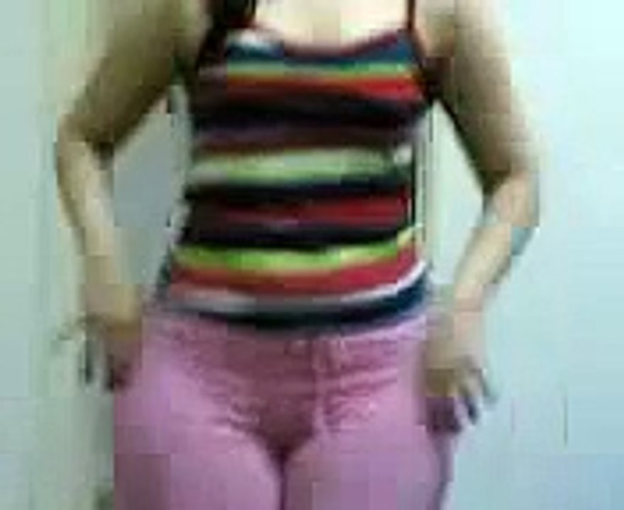 SEXY ARAB GIRL FROM EGYPT DANCING