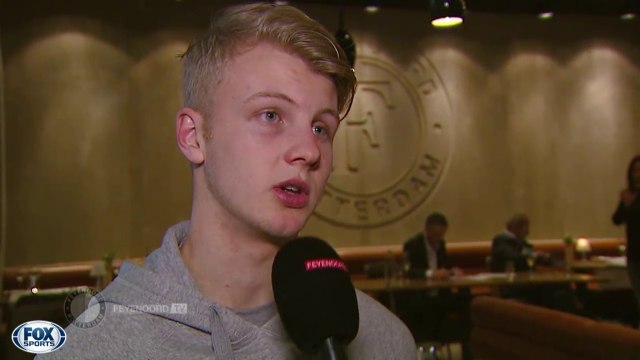 29-01-2016 Jari Schuurman tekent nieuw contract bij Feyenoord