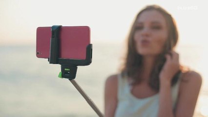 Your selfie obsession could be ruining your relationship
