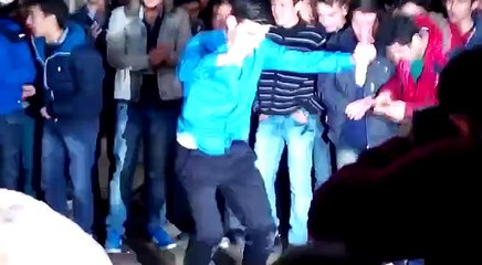 Düğününde Oynarken Kendinden Geçen damat Harika Oynuyor