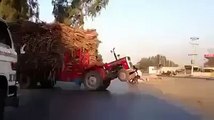 Tarctor Trolly loaded with Sugur canes