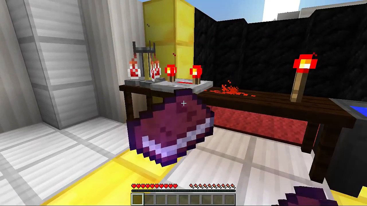 Minecraft   TRAYAURUS GOES TO PRISON   Custom Mod Adventure