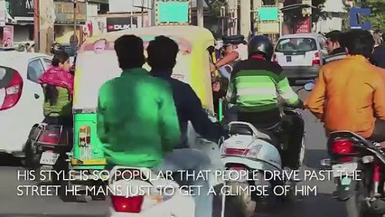 Este policía controla el tránsito bailando como Michael Jackson