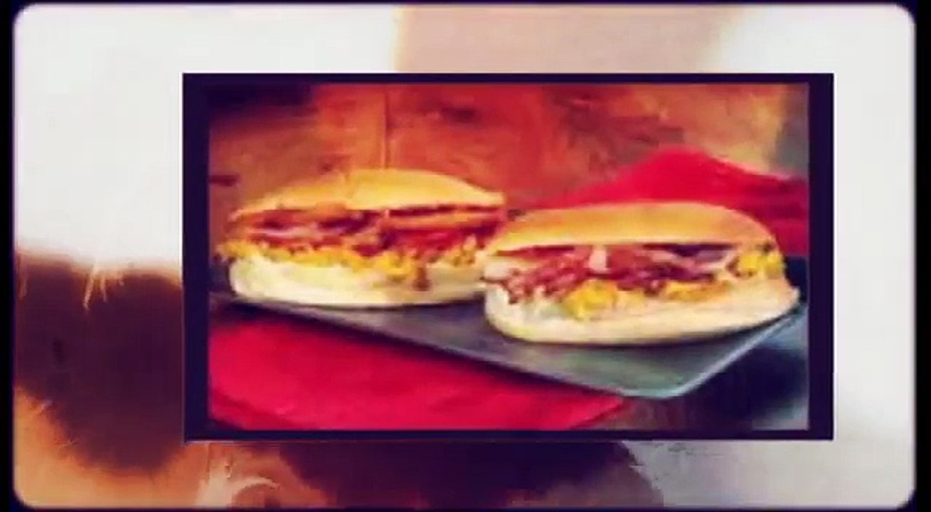 Ricetta veloce Panino con frittata di patate e bacon,快速配方三明治配土豆煎蛋和培根，