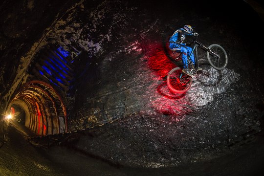 Marcelo Gutiérrez Rides Into the Earth: Colombia | Downhill MTB