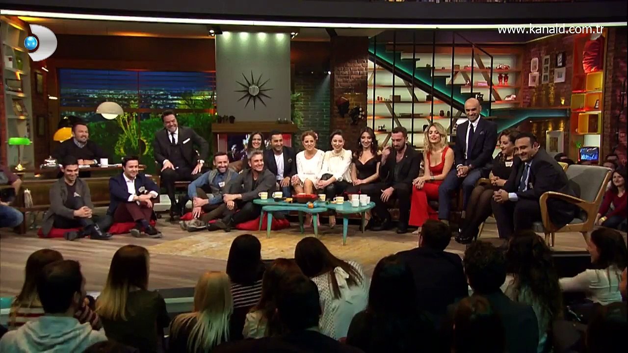 Beyaz Show Güldür Güldürün romantiği Beyaz Showda!