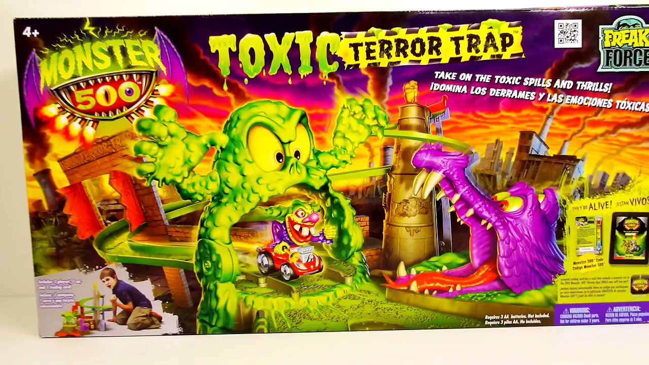 Monster 500 Toxic Terror Trap Race Track + Pixar Cars 2 Play Doh Toys Review - Disney Cars Toy Club