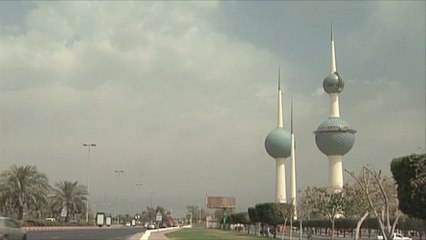 إجراءات تقشف لمواجهة تراجع أسعار النفط بالكويت