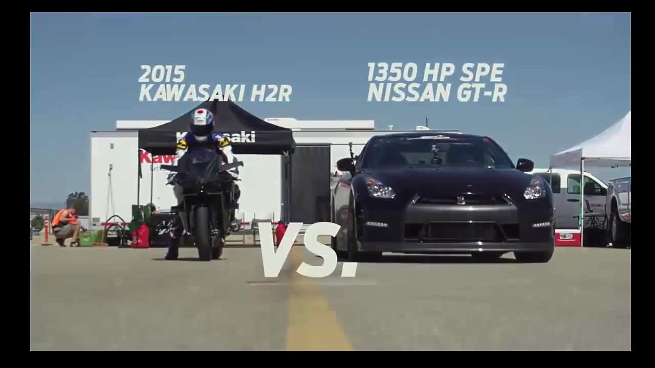Êòî áûñòðåå àâòîìîáèëü Nissan GTR èëè ìîòîöèêë Kawasaki