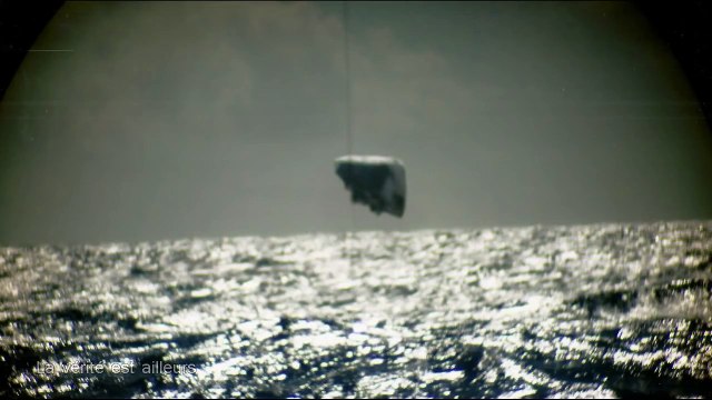 OVNIS : Un informateur anonyme transmet une série de photos prises depuis un sous-marin US !